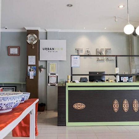 Urbanview Hotel Ta Ke Jelutung Puncak Jambi Exterior photo